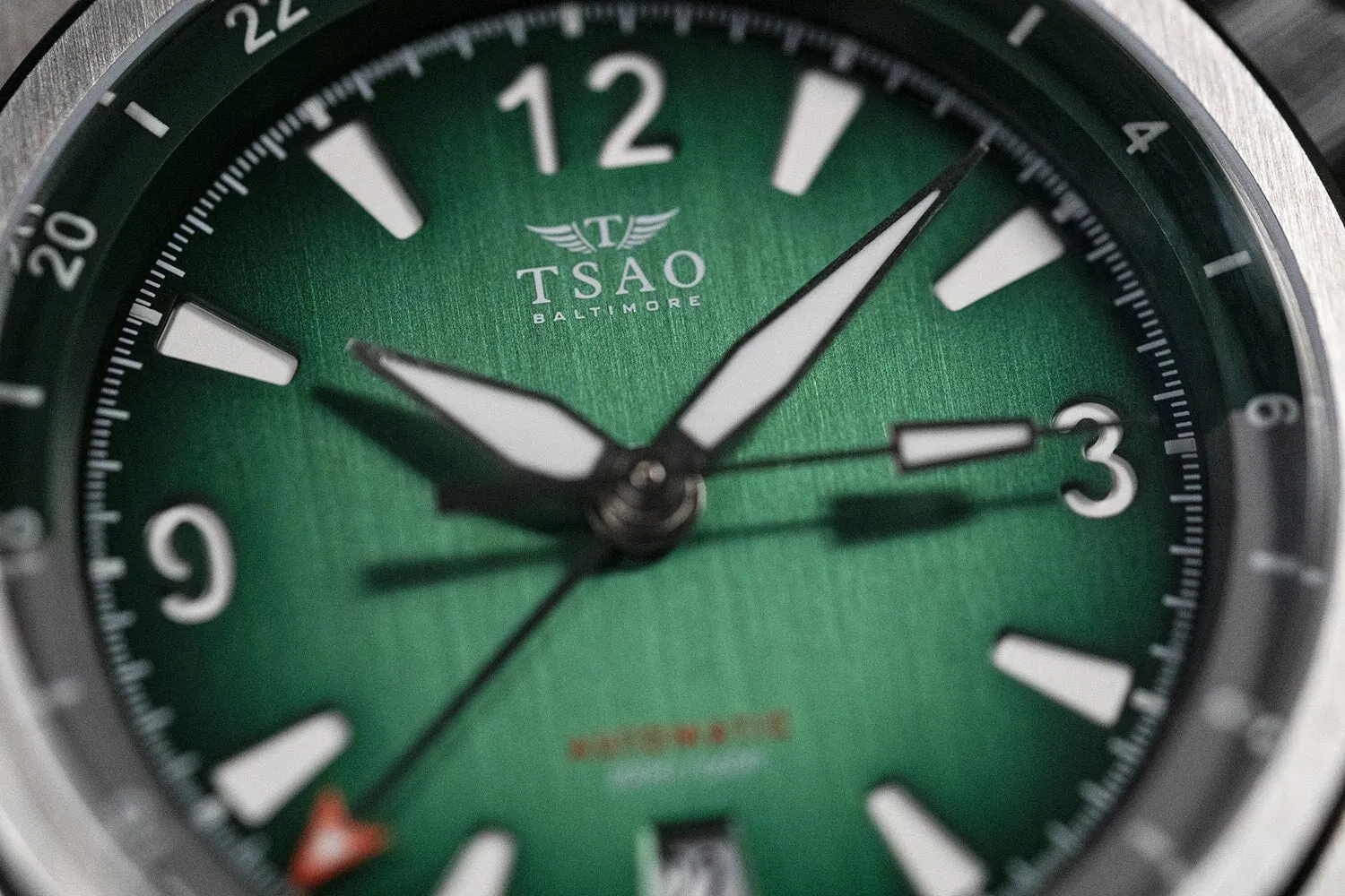 LEGACY STEEL GMT - GREEN FUME
