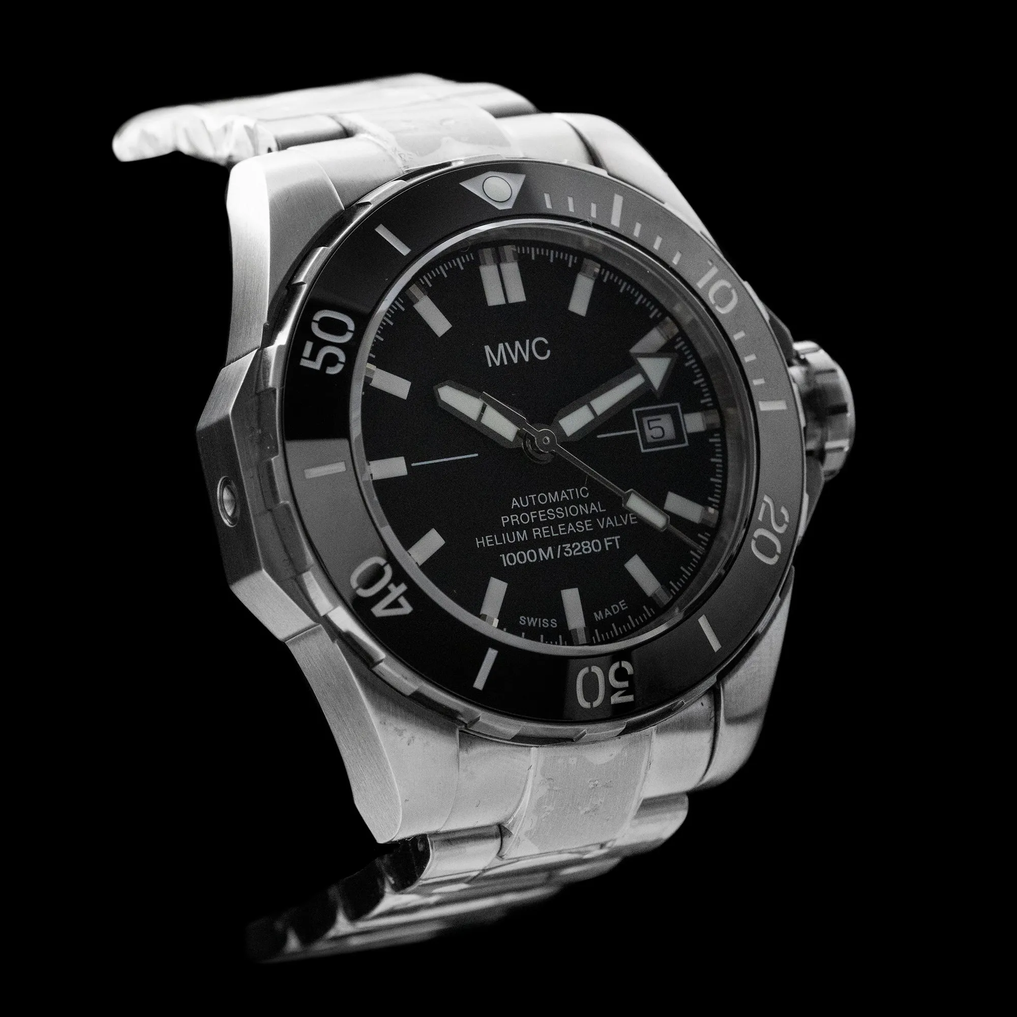 MWC - ‘Swiss Series’ 1000M Diver on Bracelet