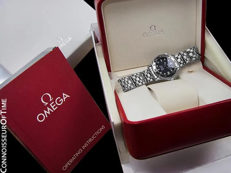 Omega James Bond Seamaster 300M Professional Diver (James Bond), Stainless Steel - Automatic Chronometer