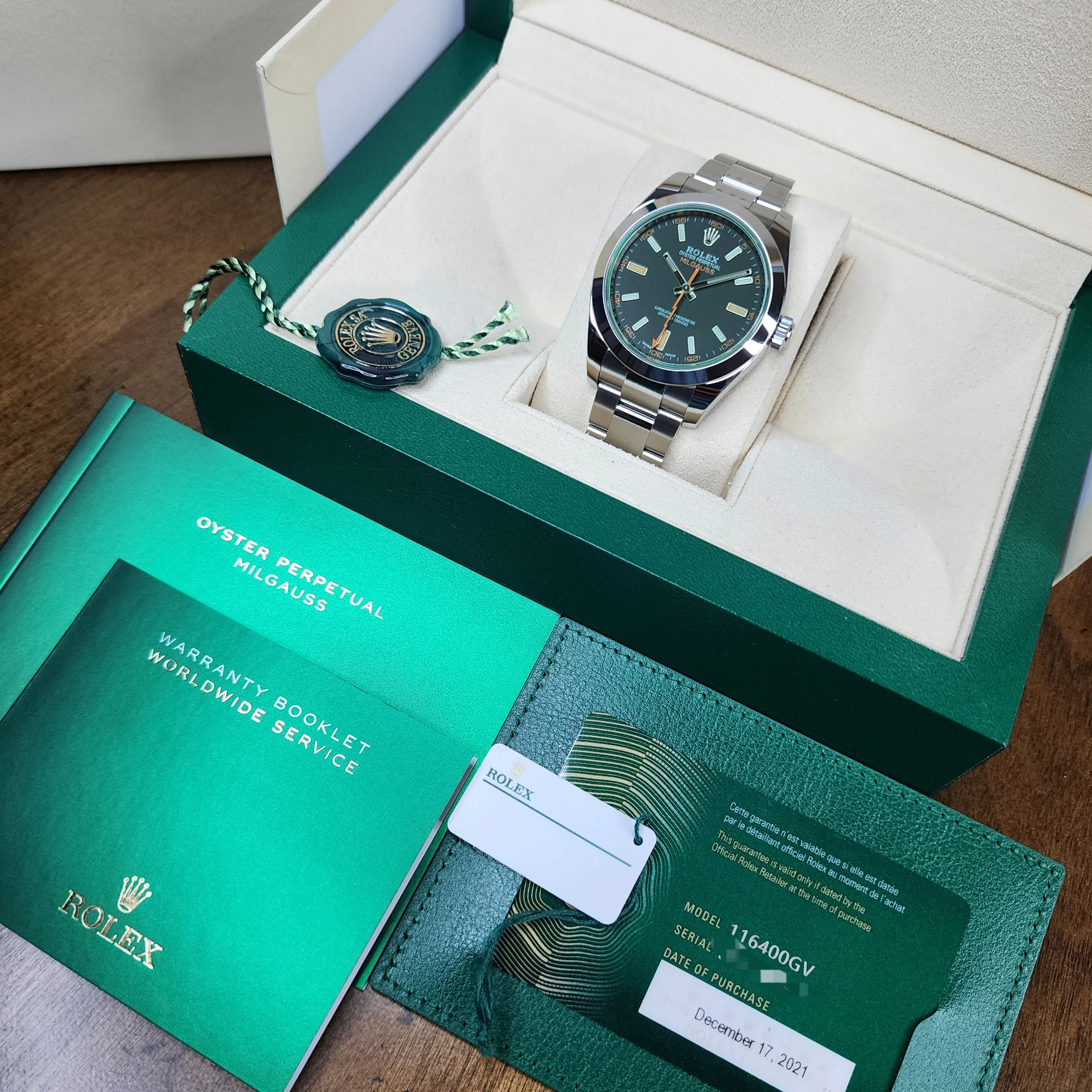 Rolex Milgauss Black Dial Green Crystal 40mm
